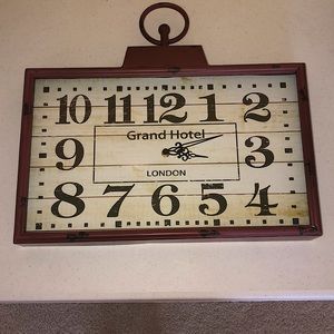 Large wall clock